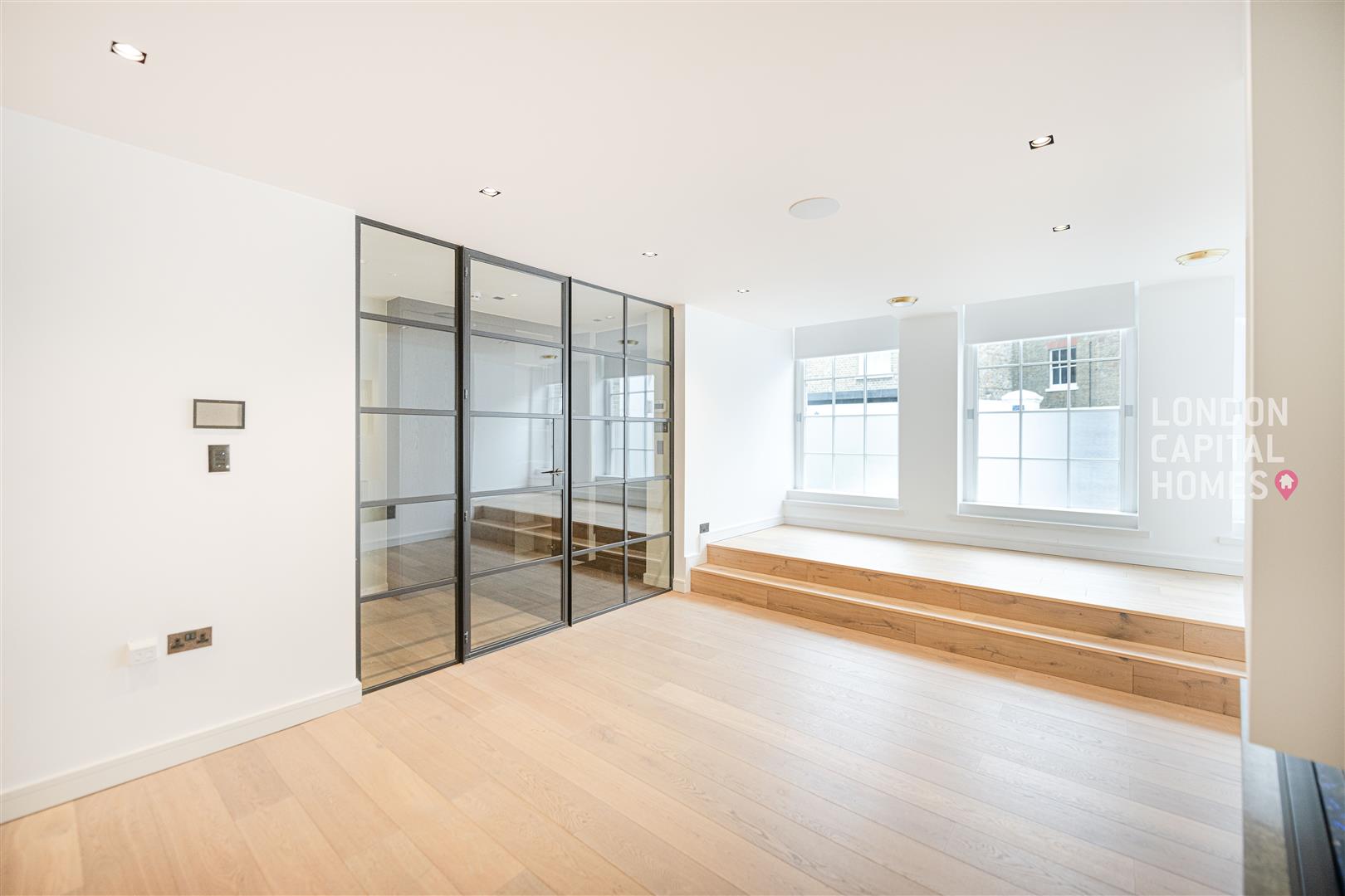 4 bed property in Oldbury Place, London